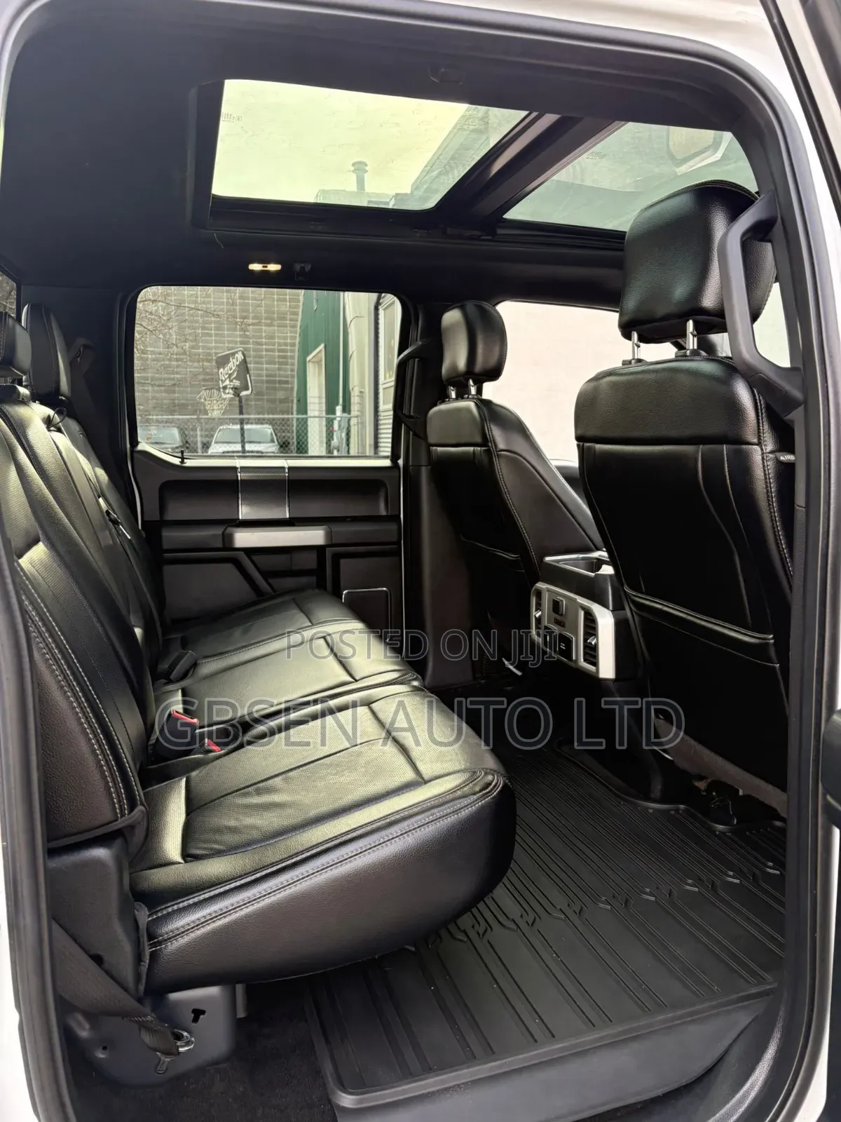 Ford F-150 Lariat 4x4 SuperCrew Cab Styleside 5.5 ft. box 145 in. WB