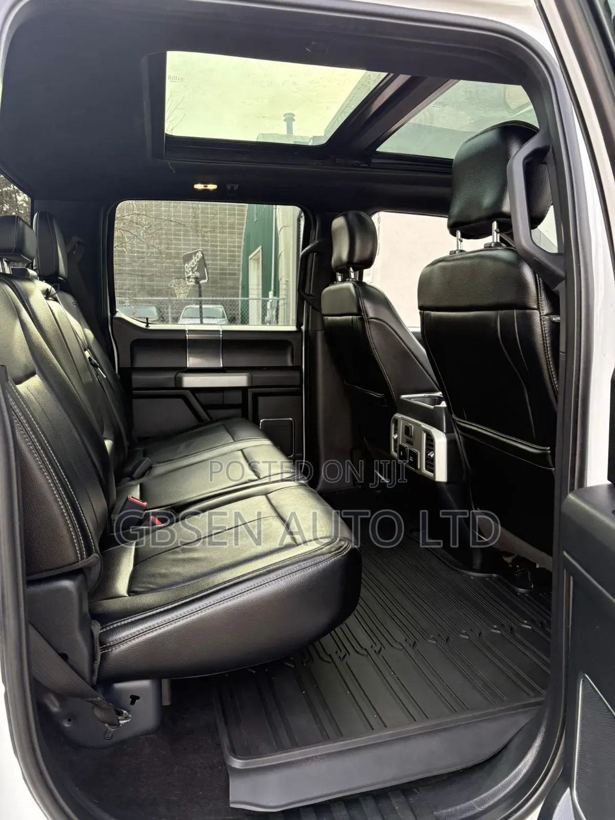 Ford F-150 Lariat 4x4 SuperCrew Cab Styleside 5.5 ft. box 145 in. WB