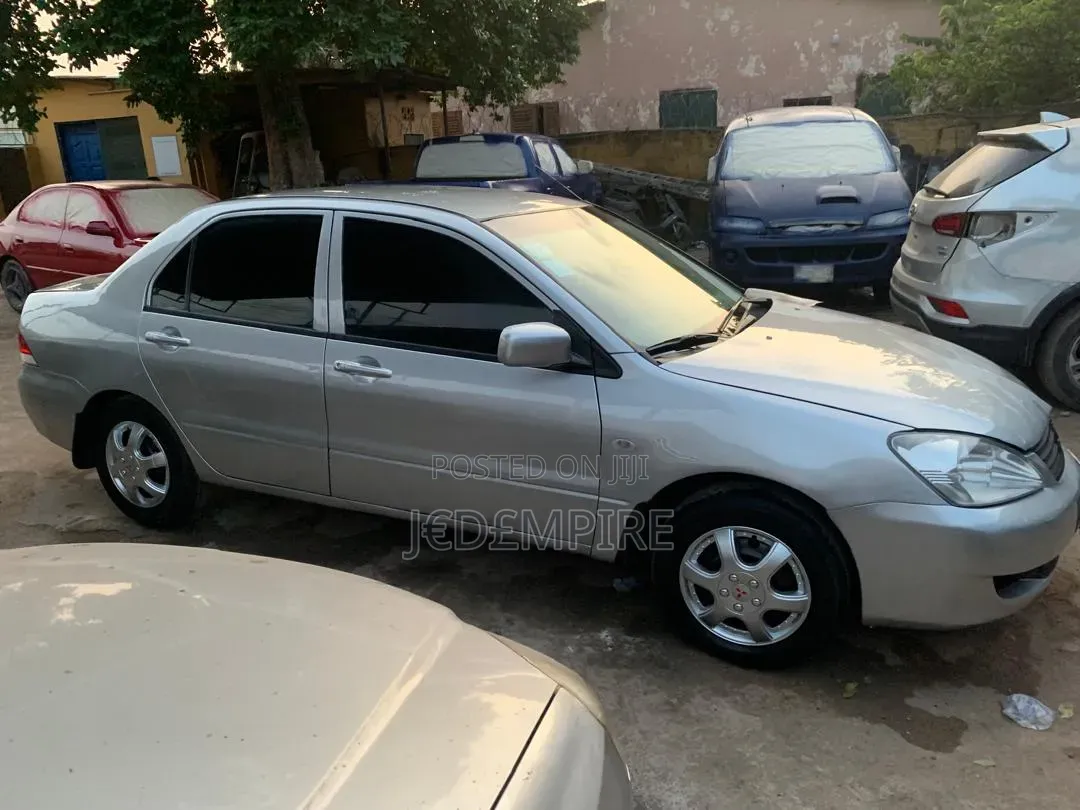 Mitsubishi Lancer 2010 Silver