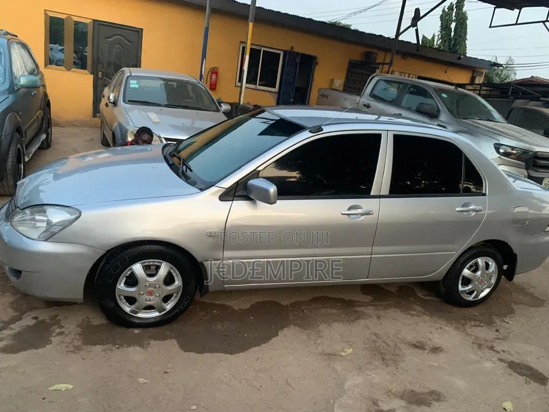 Mitsubishi Lancer 2010 Silver