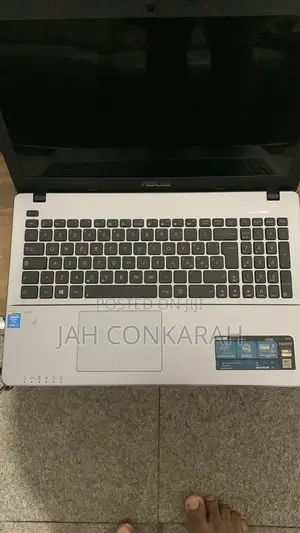Laptop Asus F550CC 8GB Intel Core i5 HDD 500GB