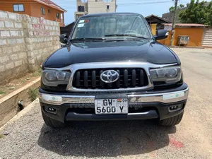 Toyota Tacoma PreRunner V6 4x2 Double-Cab 121.9 in. WB 2001 Black