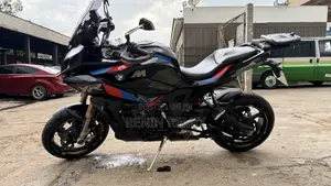BMW S 1000 XR 2022 Black