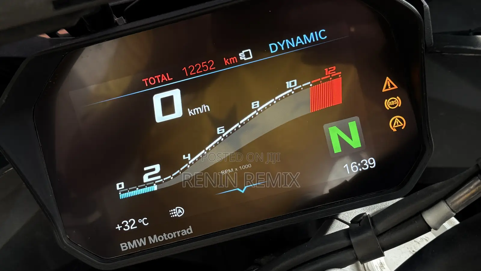 BMW S 1000 XR 2022 Black