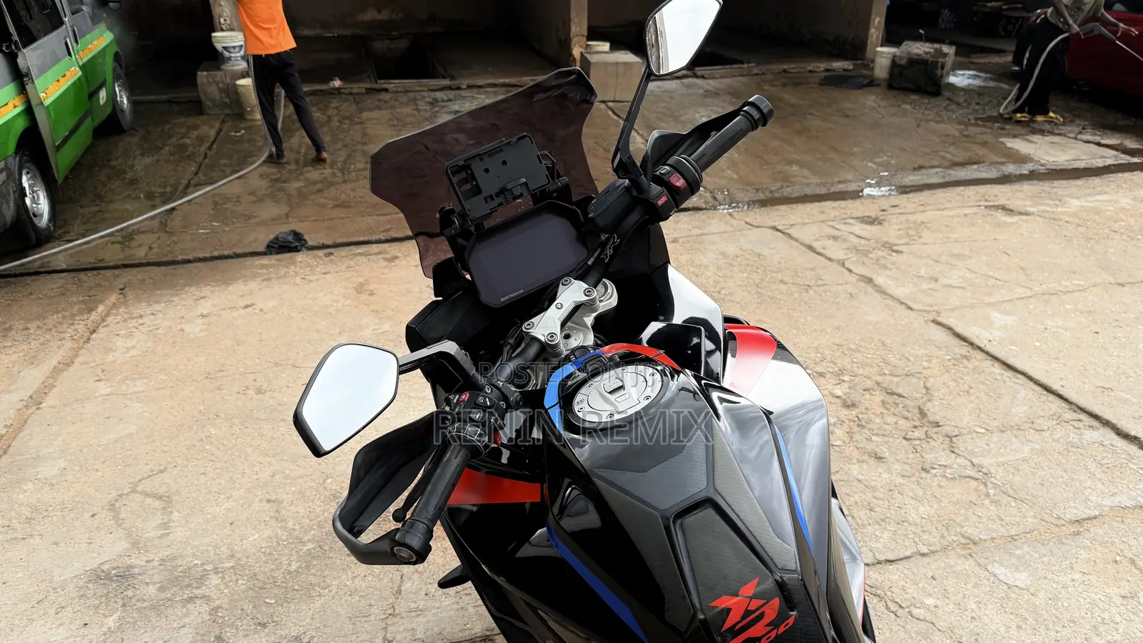 BMW S 1000 XR 2022 Black