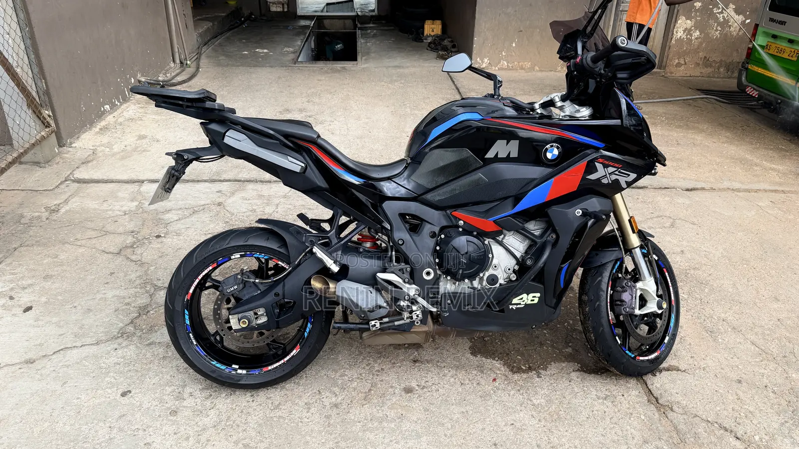 BMW S 1000 XR 2022 Black