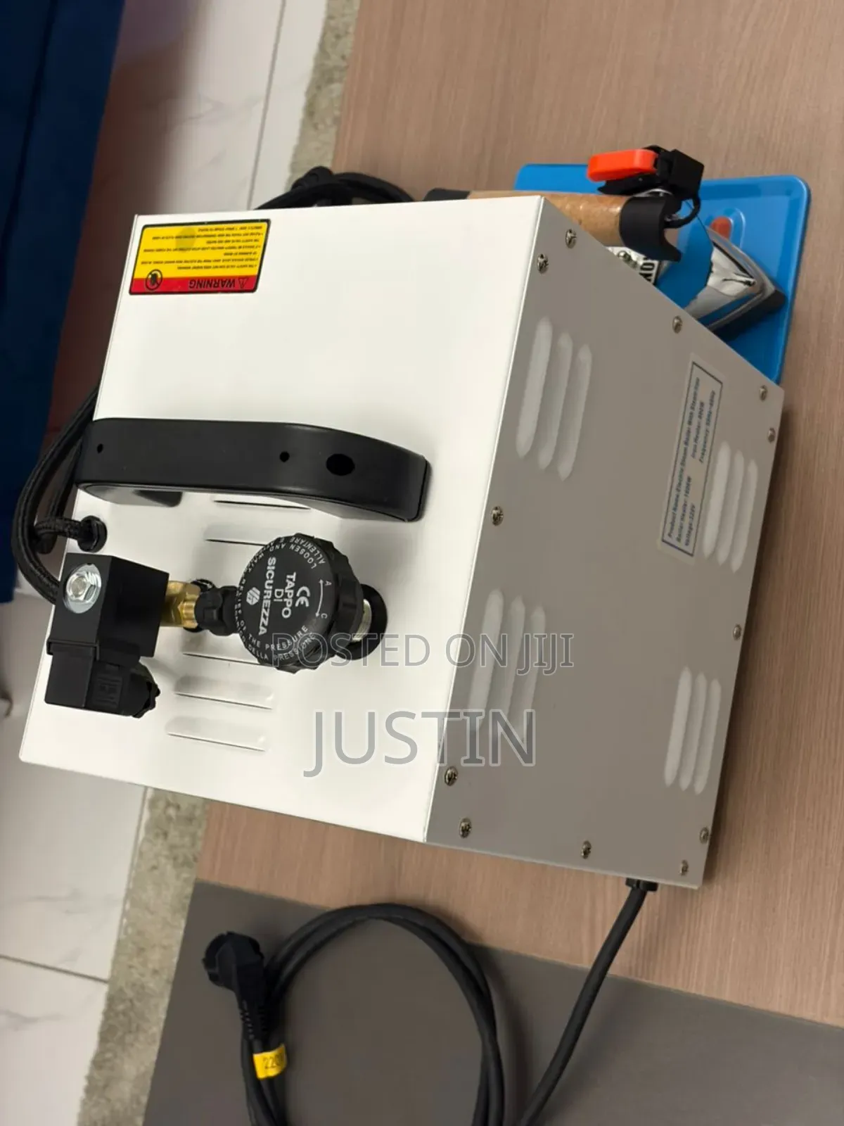 Electrical Steam Iron With Boiler for Sale Powerful, Fast Durable