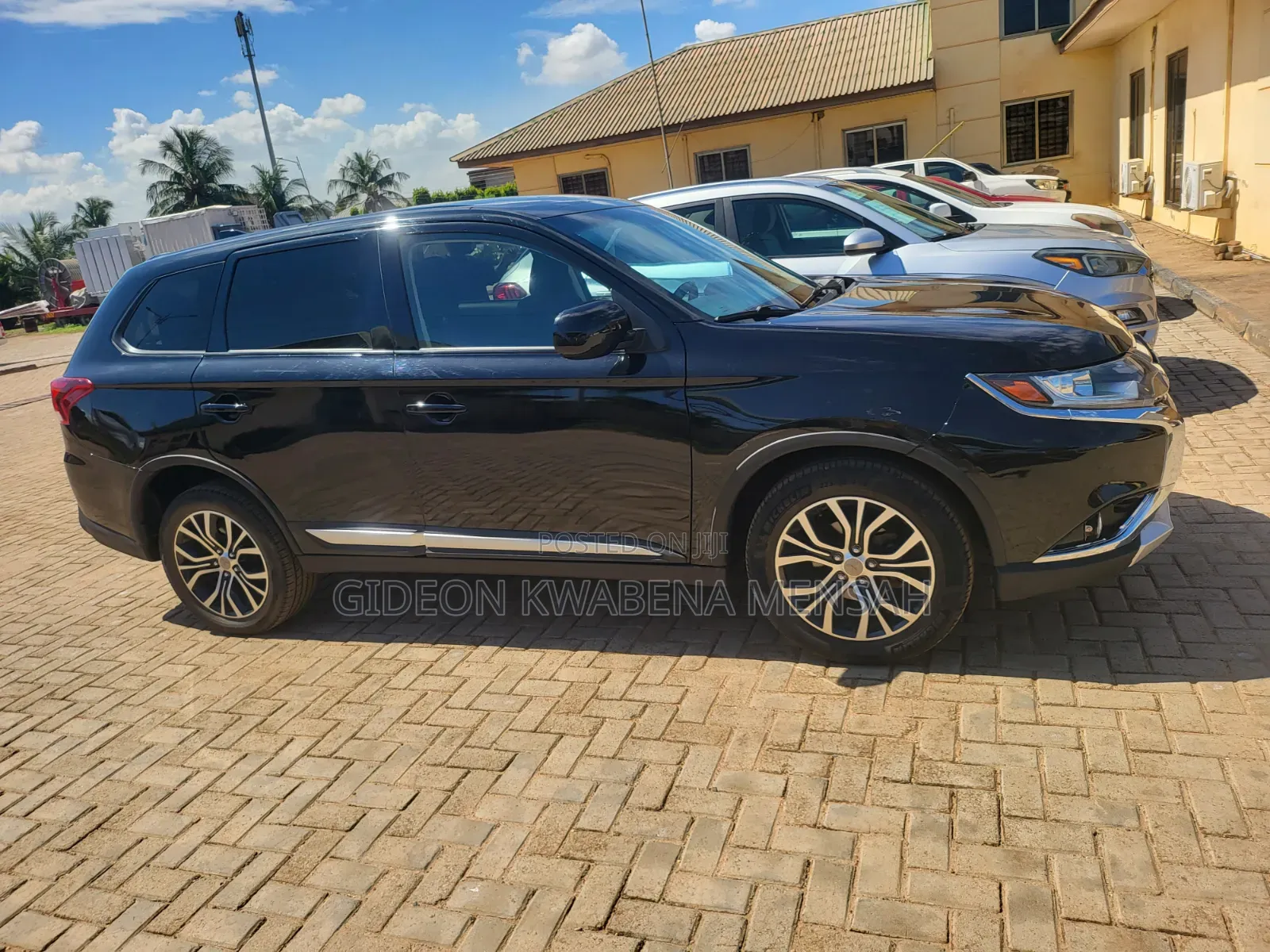 Mitsubishi Outlander LE FWD 2018 Black