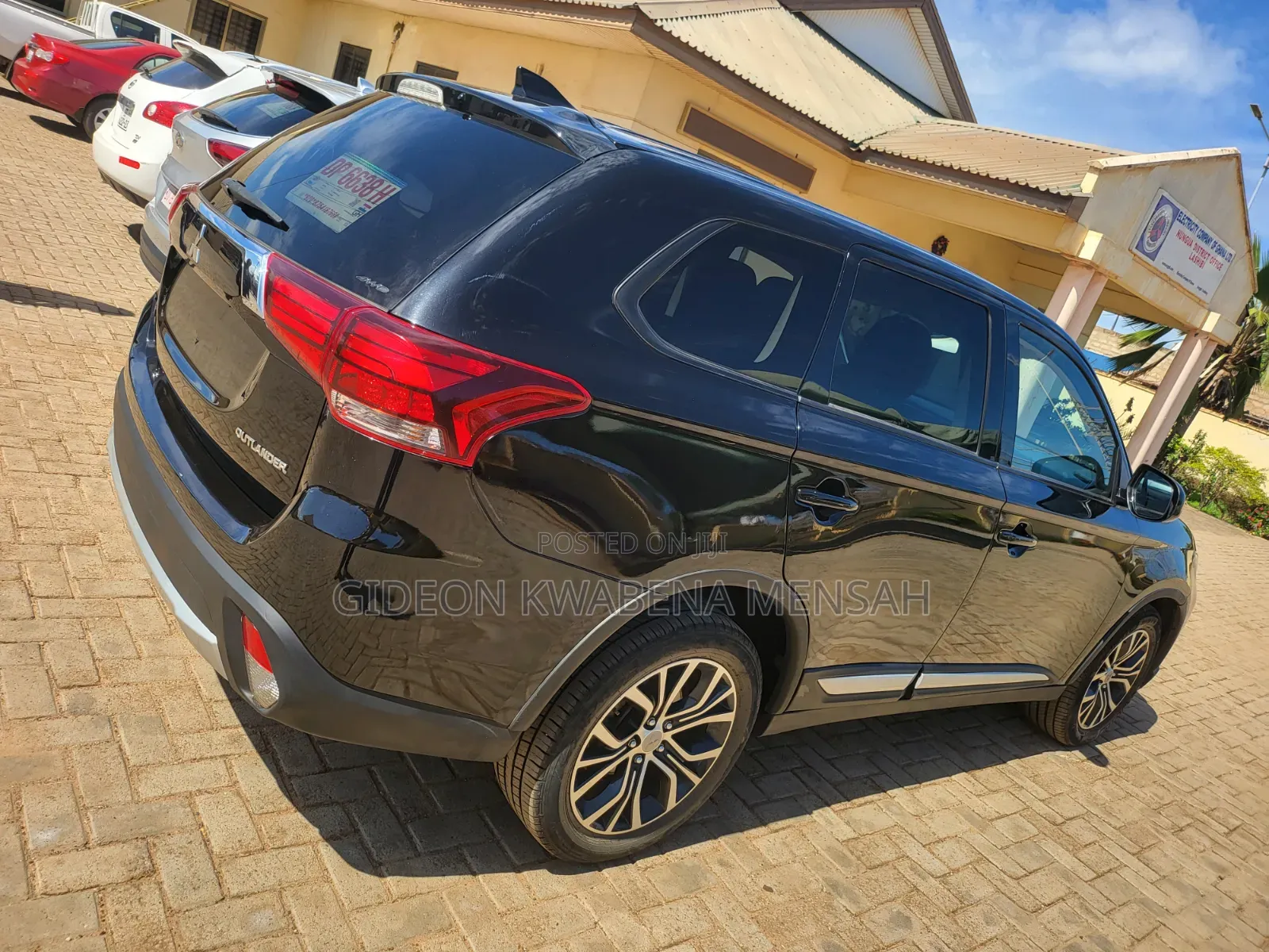 Mitsubishi Outlander LE FWD 2018 Black