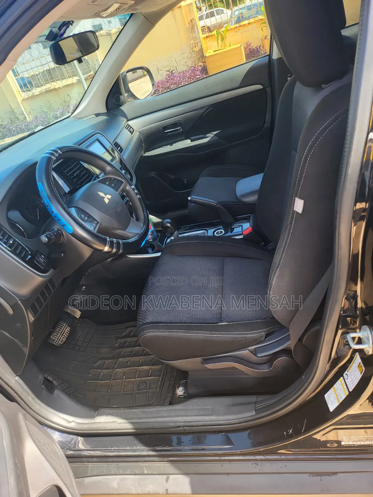 Mitsubishi Outlander LE FWD 2018 Black