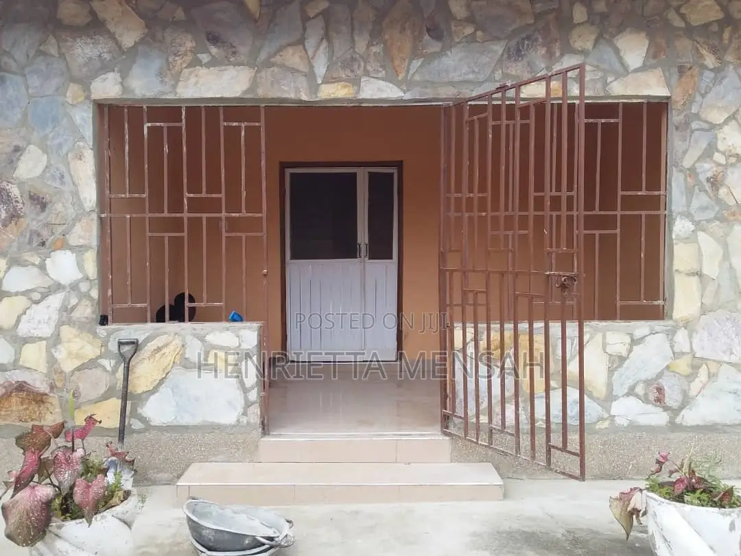 3bdrm House in Old Barrier for rent