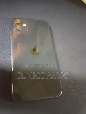 Apple iPhone 11 64 GB Black