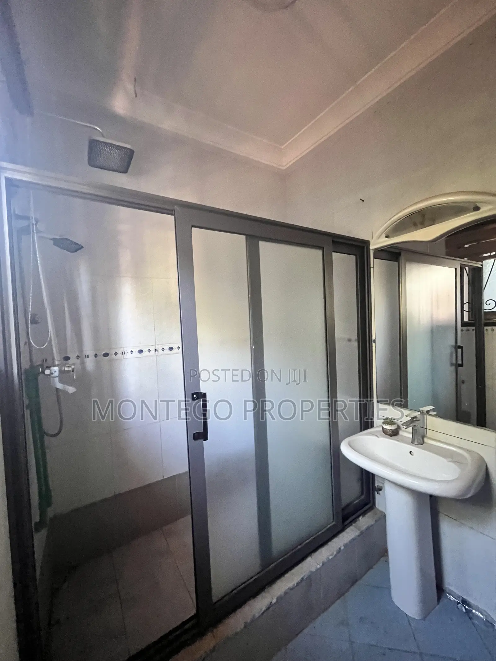3bdrm Apartment in East Legon, Adjiriganor for rent