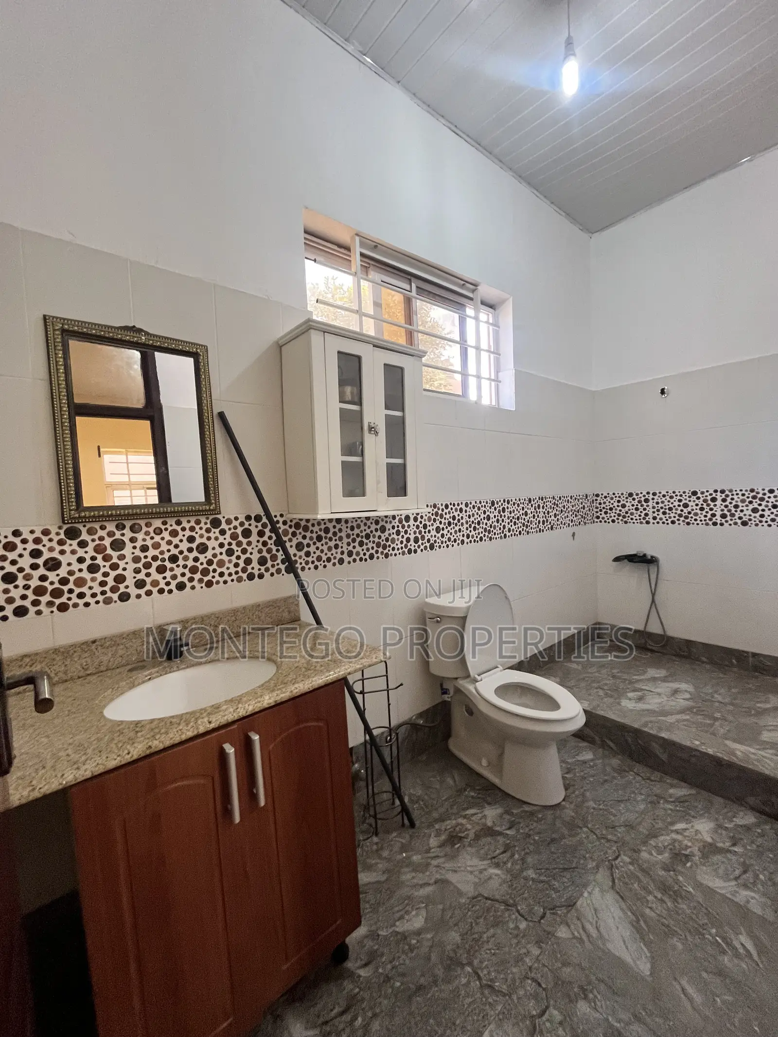 3bdrm Apartment in North Legon, Haatso for rent