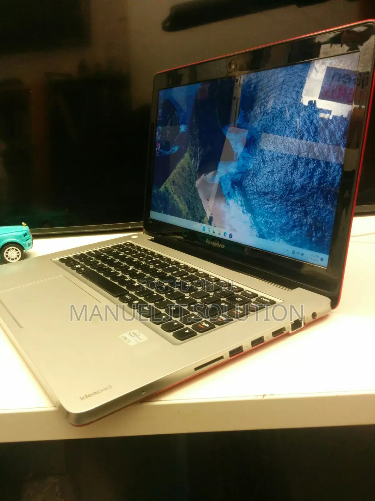 Laptop Lenovo IdeaPad U410 8GB Intel Core i5 HDD 500GB