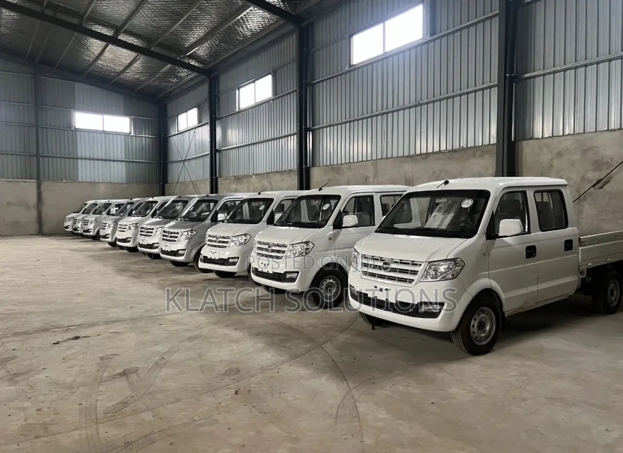 New Bus 2025 White