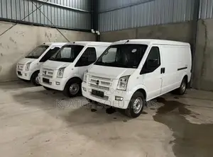 New Bus 2025 White