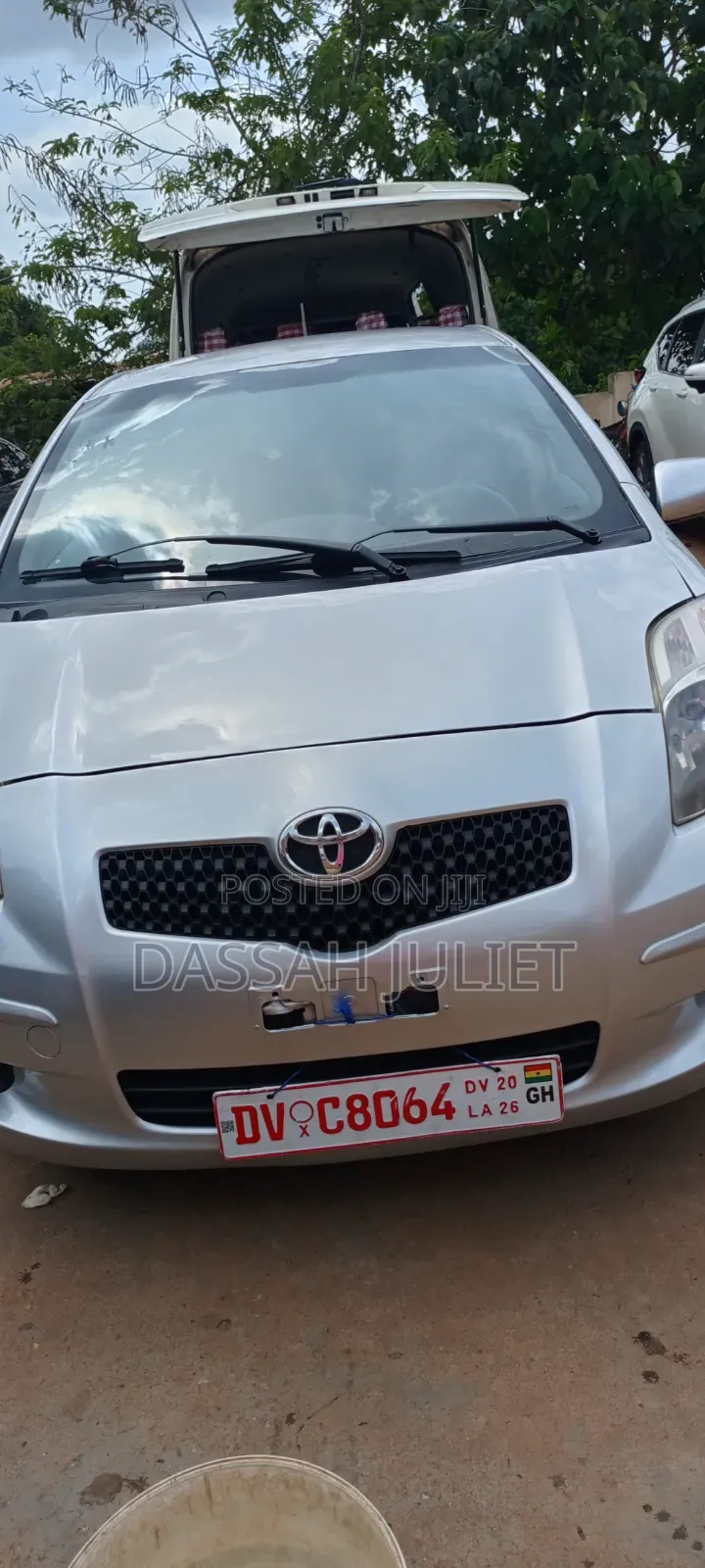 Toyota Vitz 2011 Gray