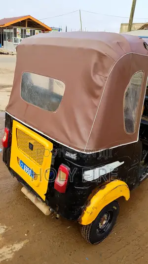 Bajaj RE 2024 Black