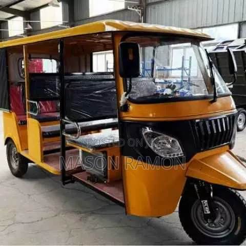 New Bajaj 2025 Yellow