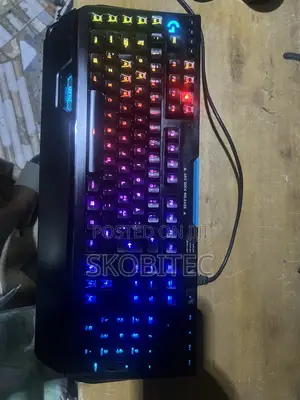 Logitech G910 RGB Keyboard. One Key Missing
