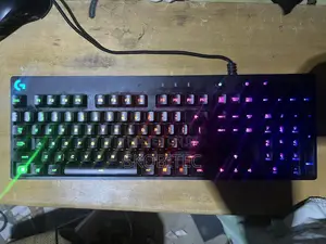 Logitech G810 Orion Spectrum With One Key Missing
