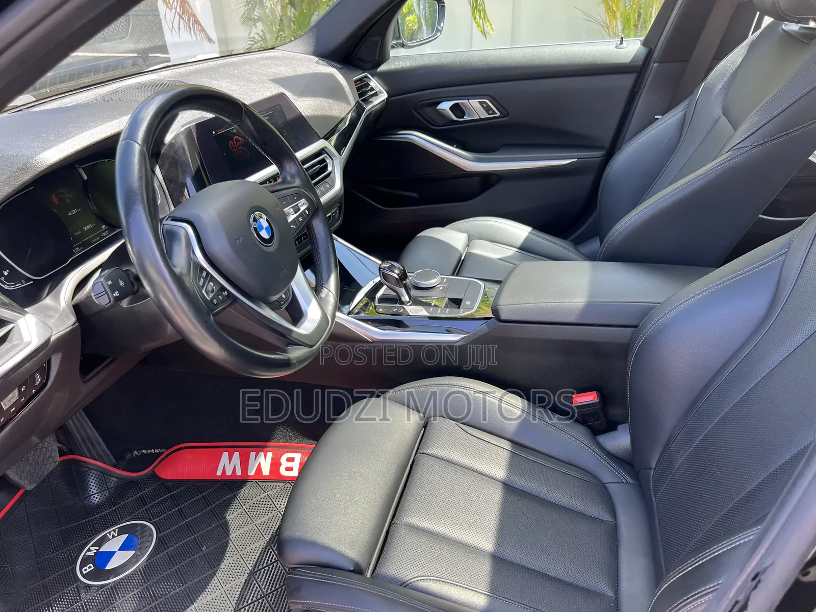 BMW 330i 2022 Black