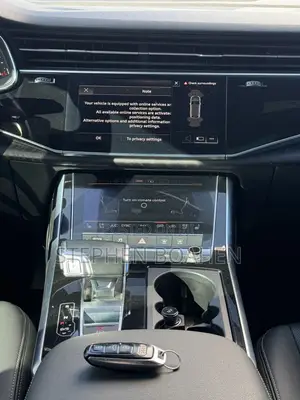 Audi Q8 2021 Black