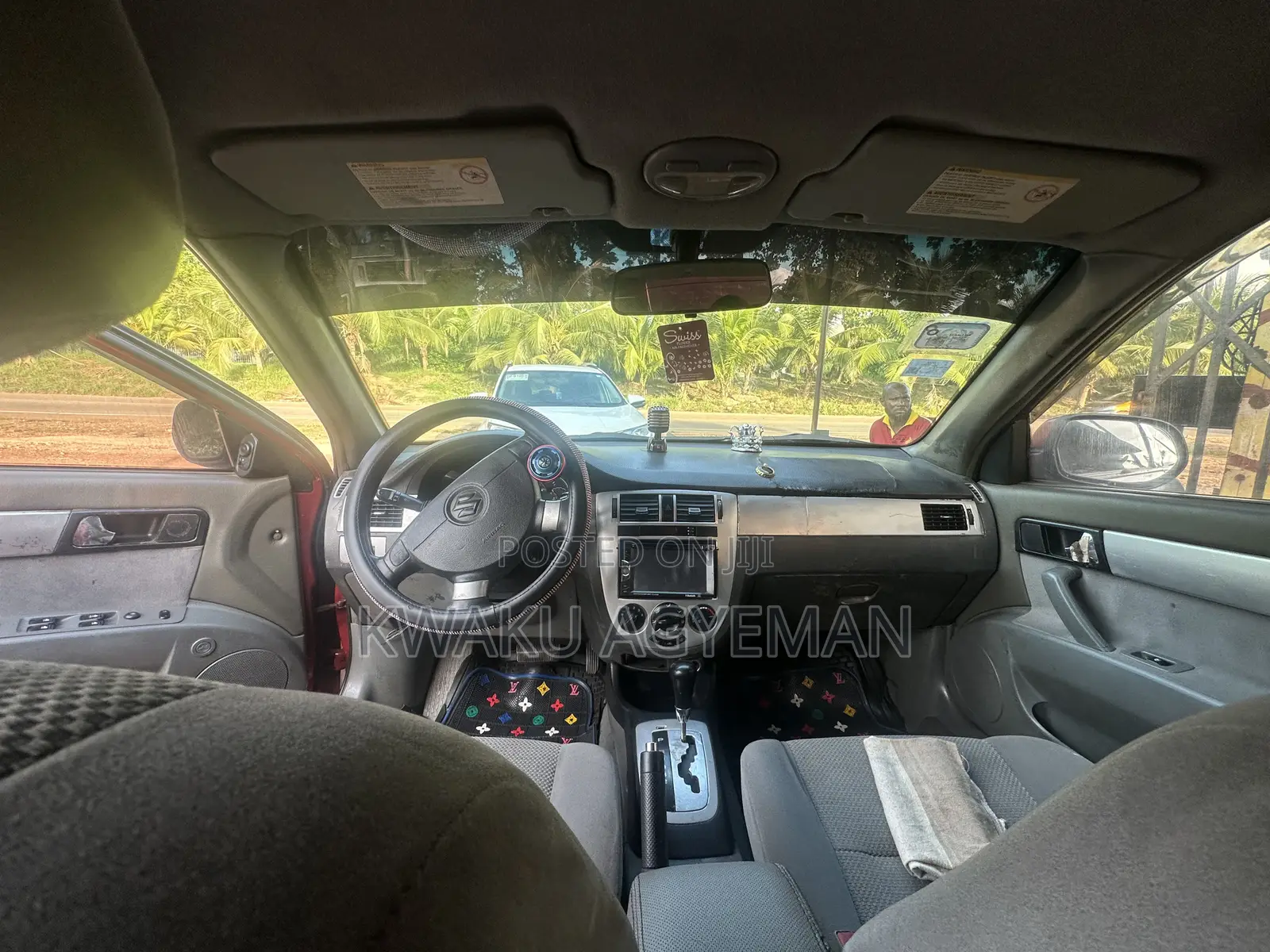 Suzuki Forenza 2010 Red