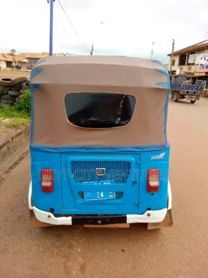 Bajaj RE 2024 Blue