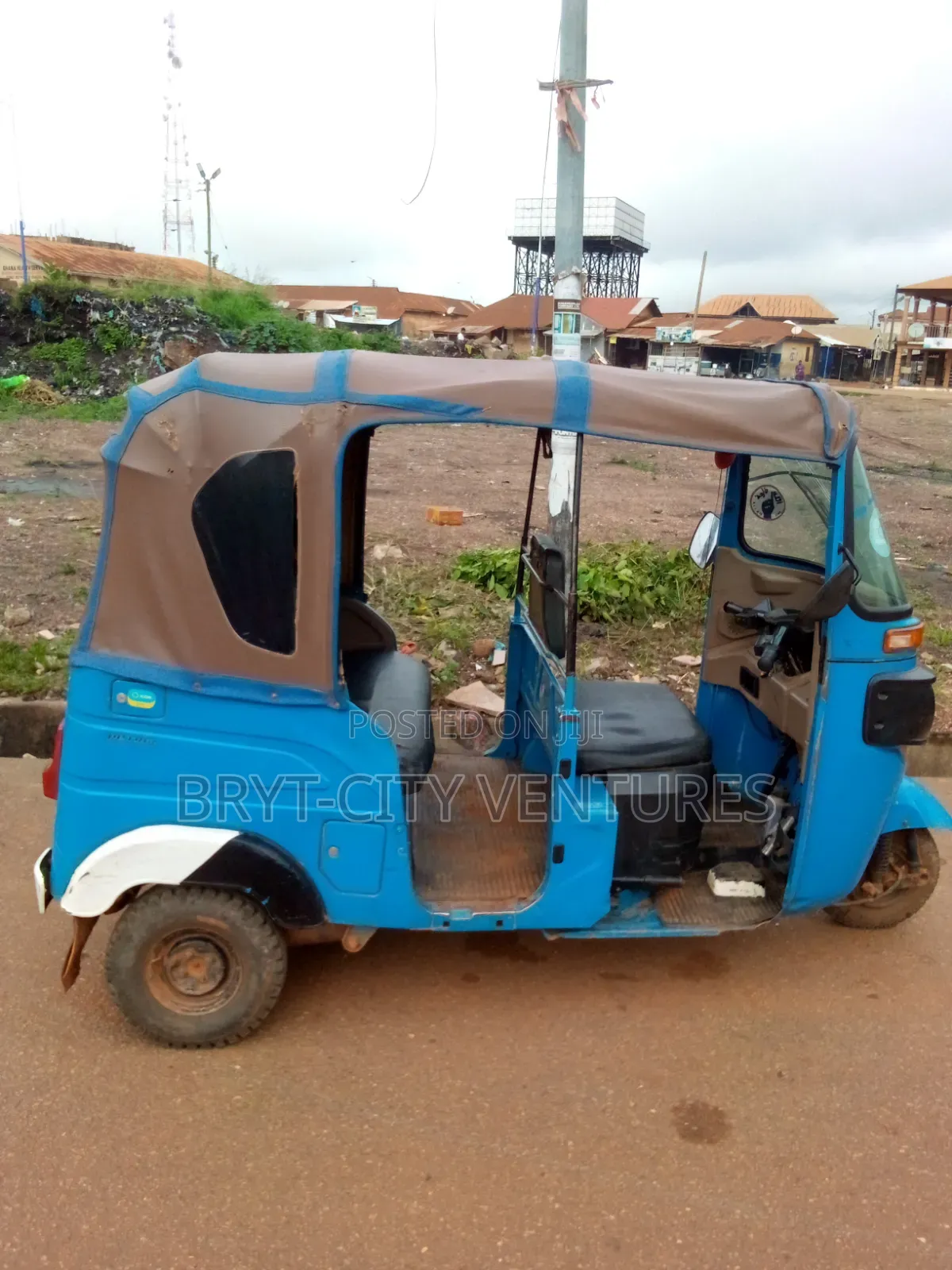 Bajaj RE 2024 Blue