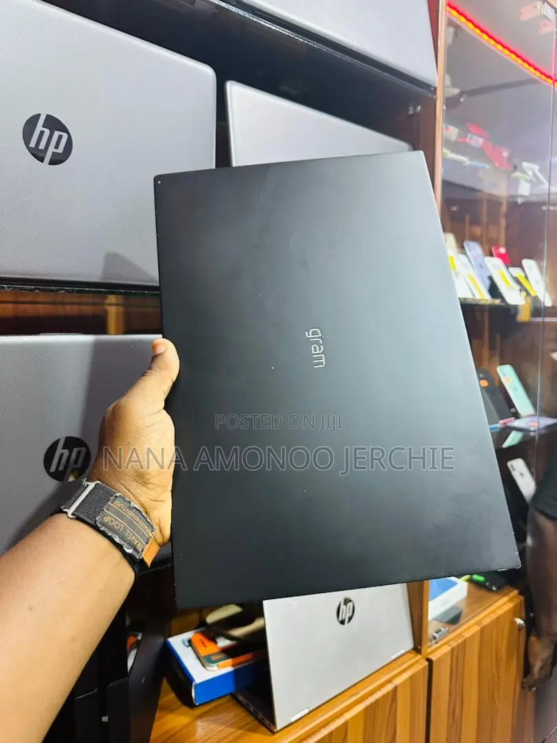 Laptop LG Gram 15.6 16GB Intel Core i5 SSD 1T