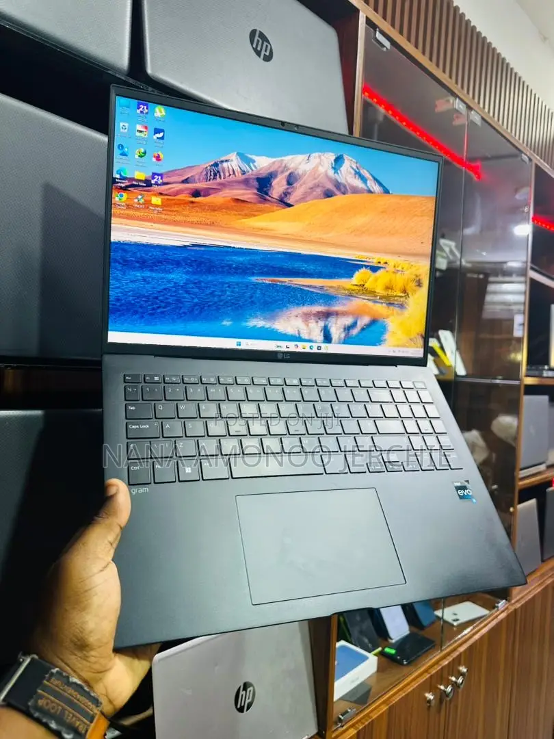 Laptop LG Gram 15.6 16GB Intel Core i5 SSD 1T