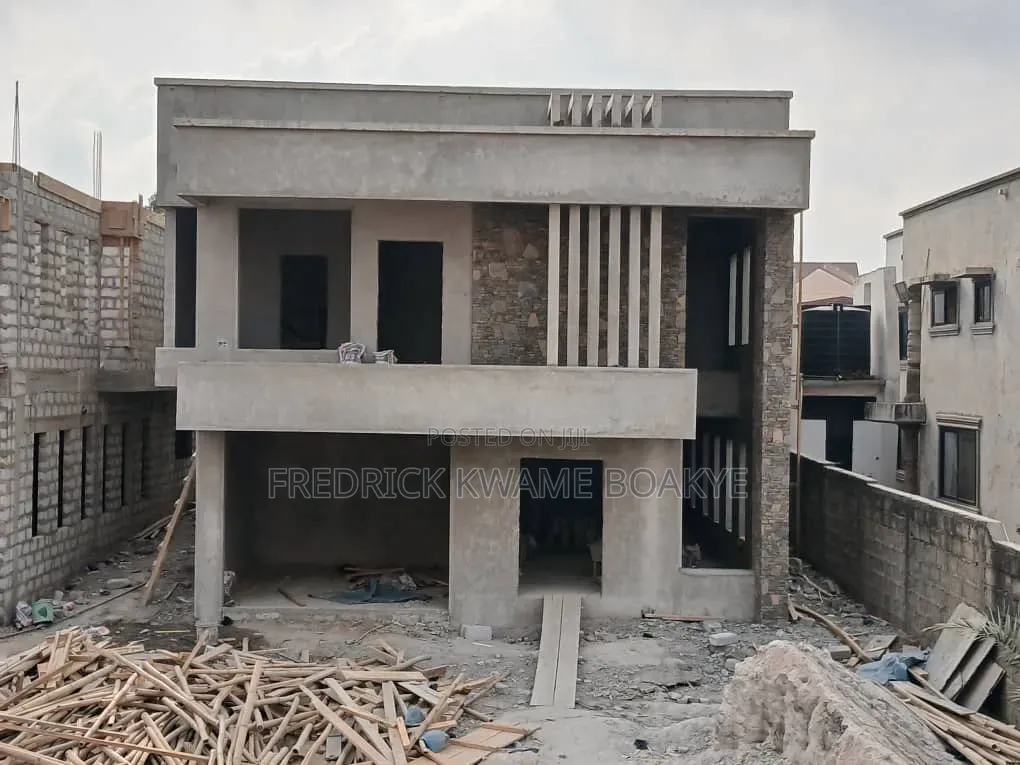 4bdrm House in Brother K Estate, Kumasi Metropolitan for sale