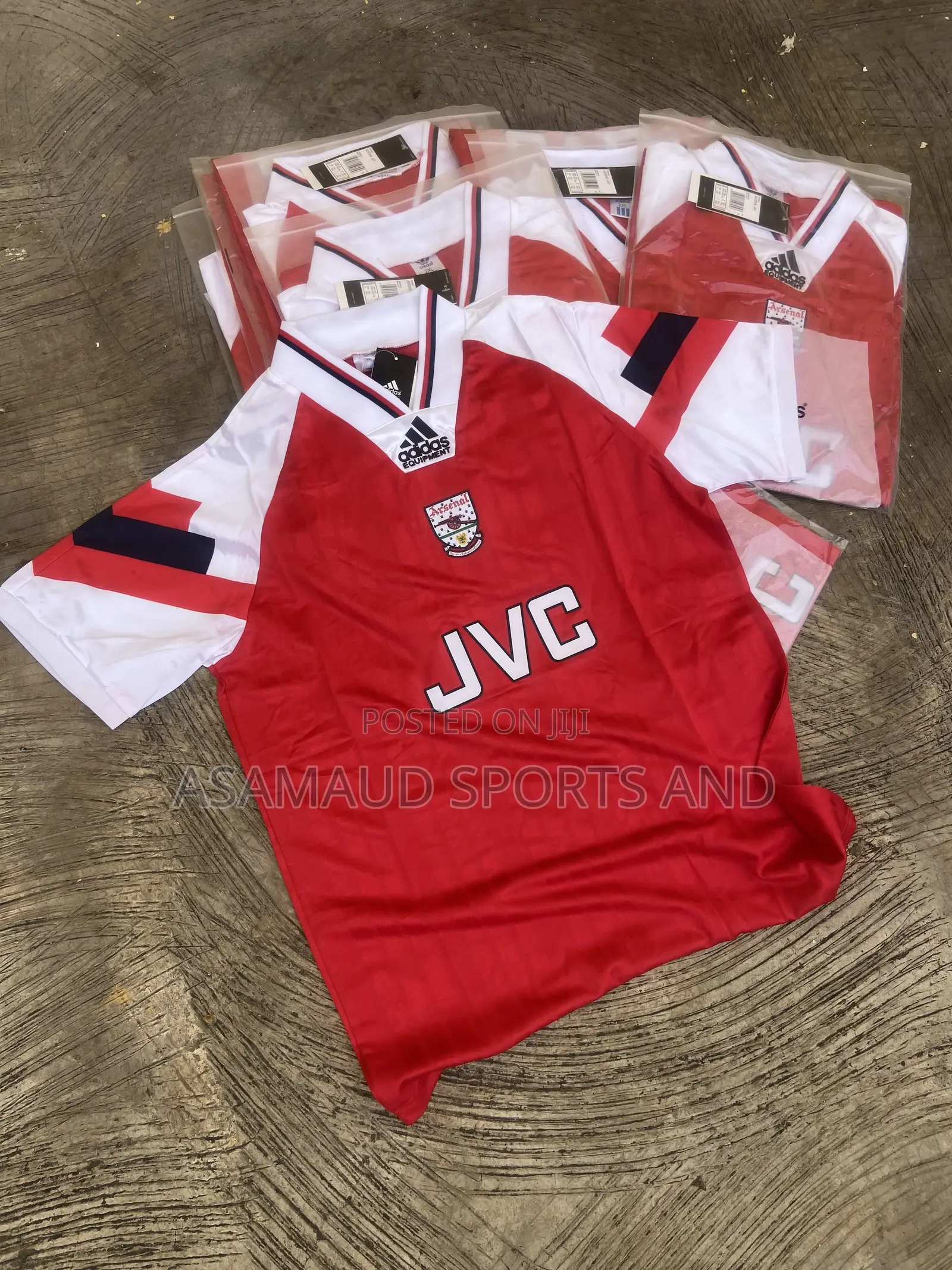 Original Arsenal Retro Kit Available at Cool Price