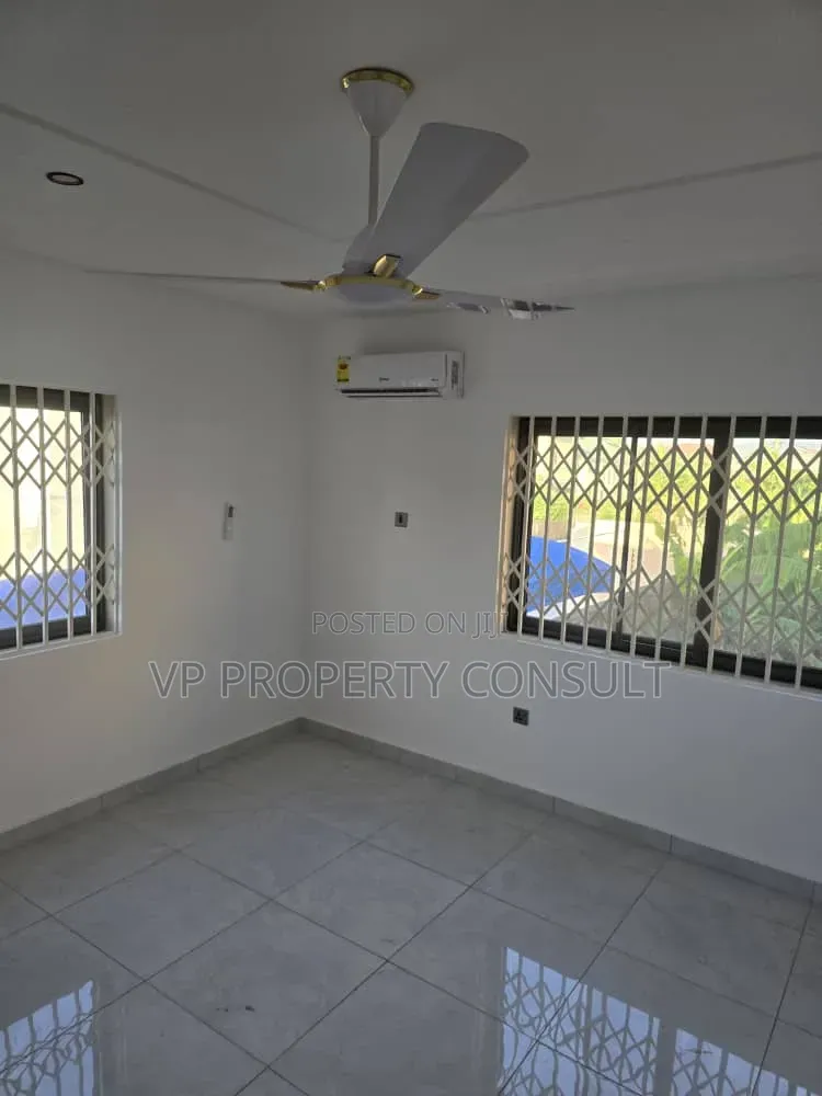 4bdrm House in Oyarifa Mall Area for rent