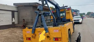 Hyundai Manlift Truck