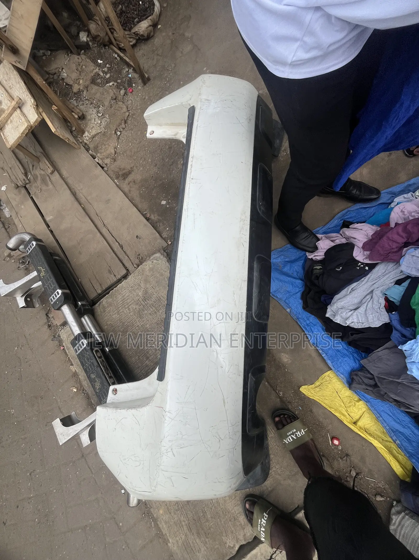 Nissain Rogue 2010 Back Bumper Hm Used