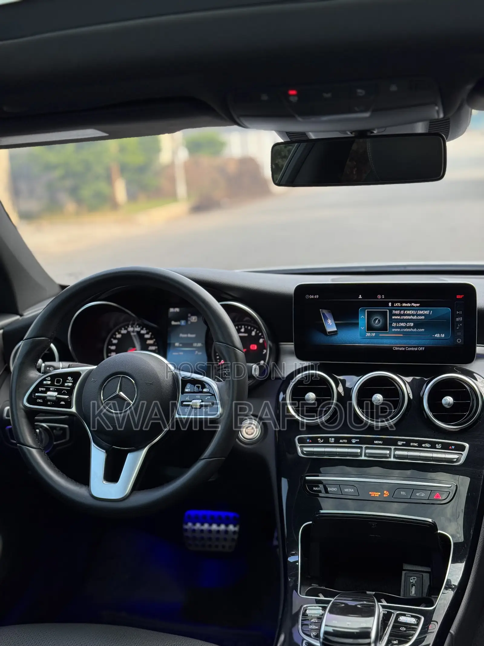 Mercedes-Benz C300 2019 Silver
