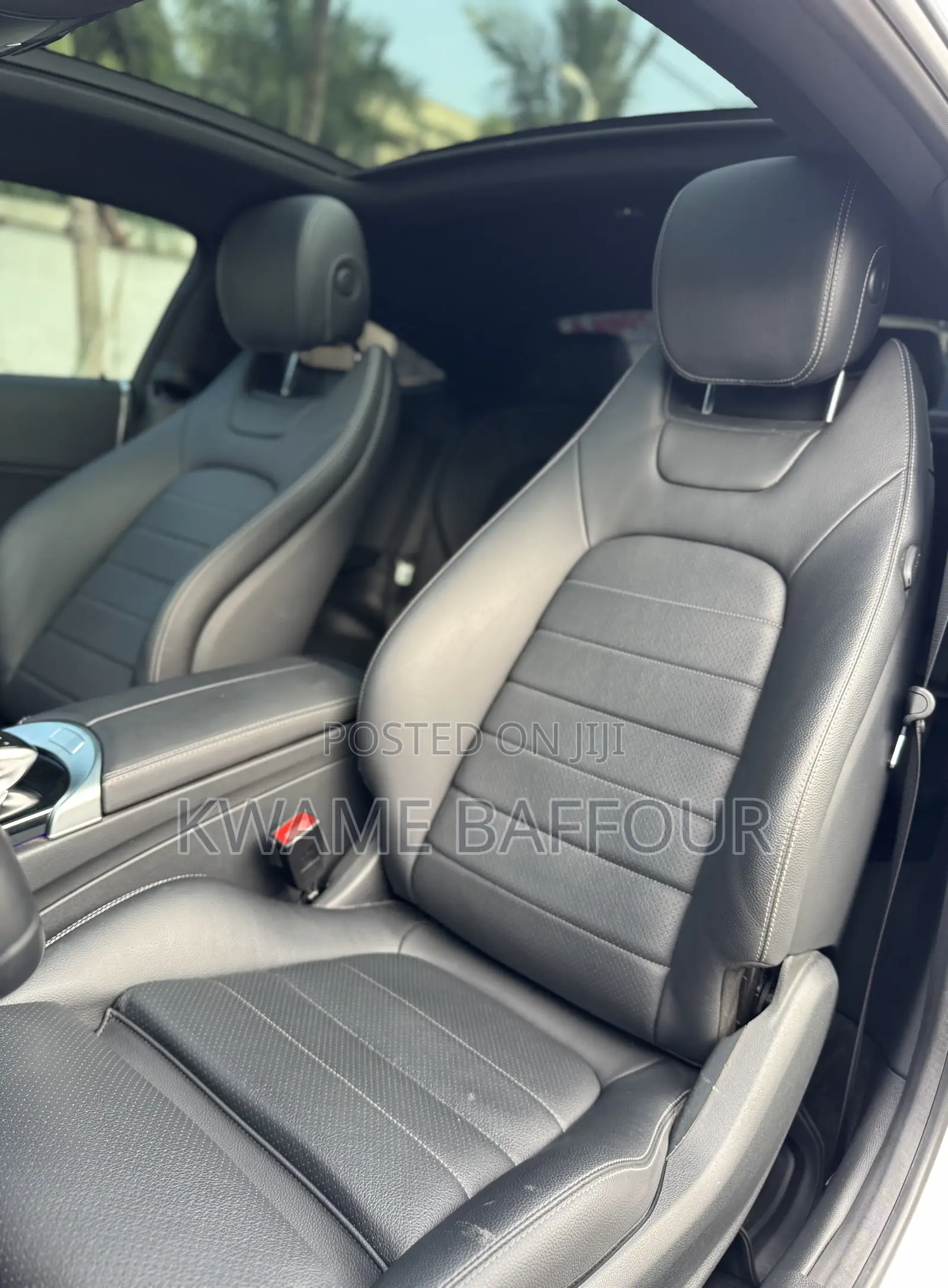 Mercedes-Benz C300 2019 Silver