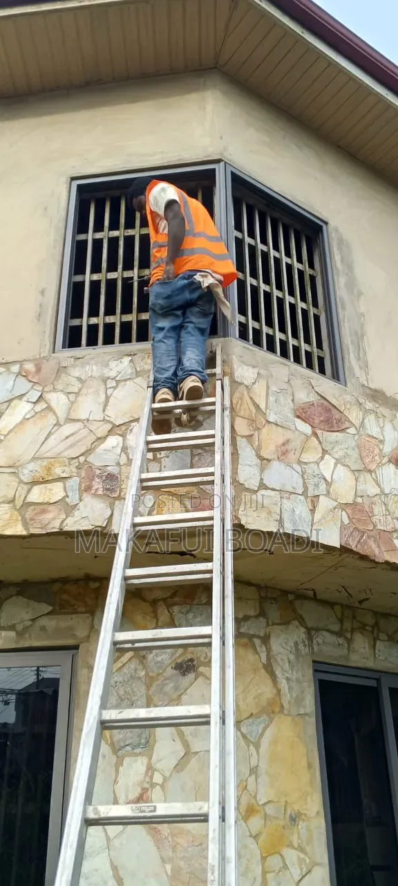Cleaning of Aluminum Windows Doors Etc