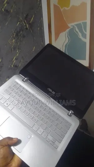 Laptop Asus ASUSPRO P2440UQ 6GB Intel Core i5 HDD+SSD 1T