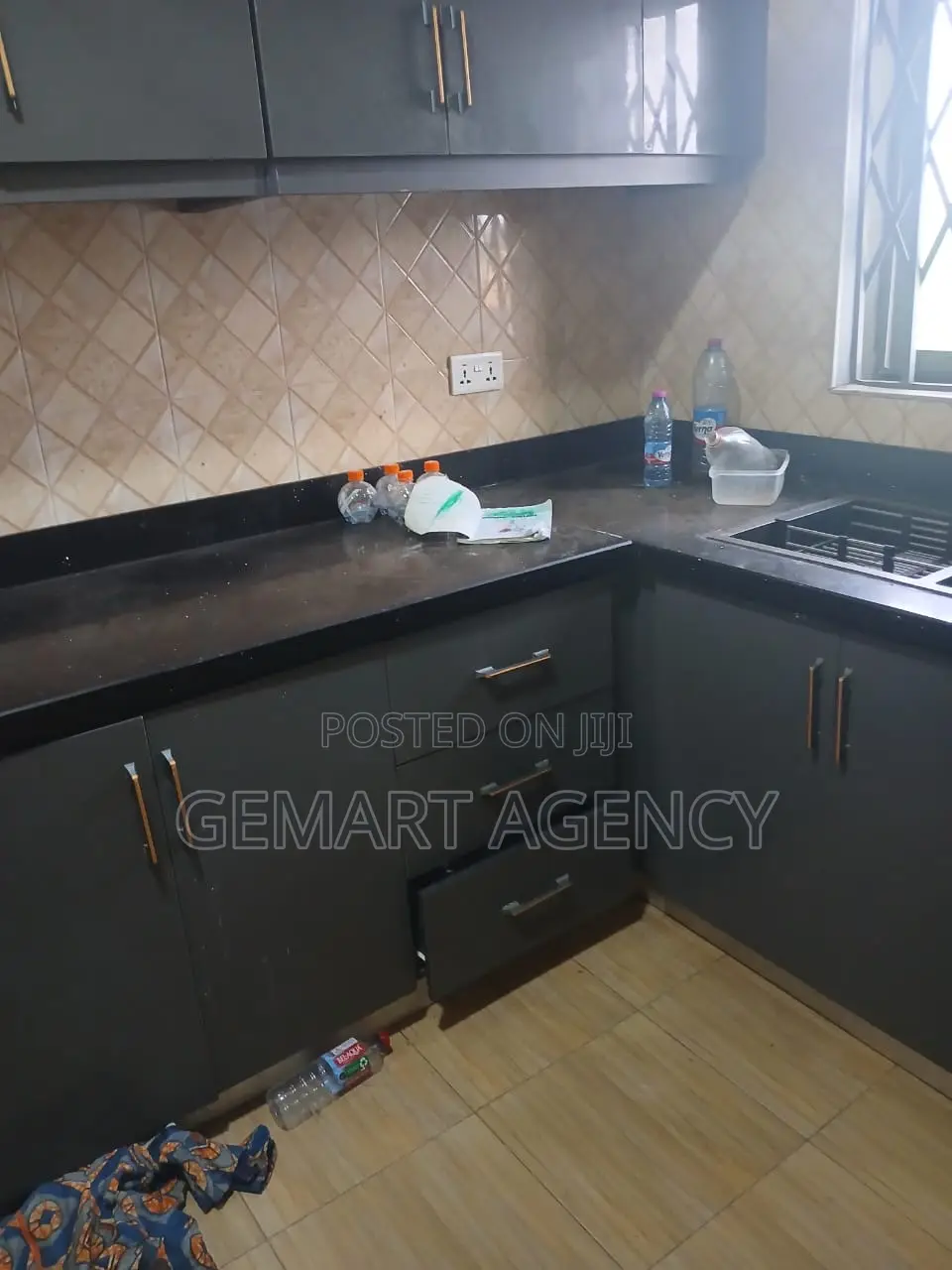 2bdrm Apartment in Taifa Arow Junction for rent
