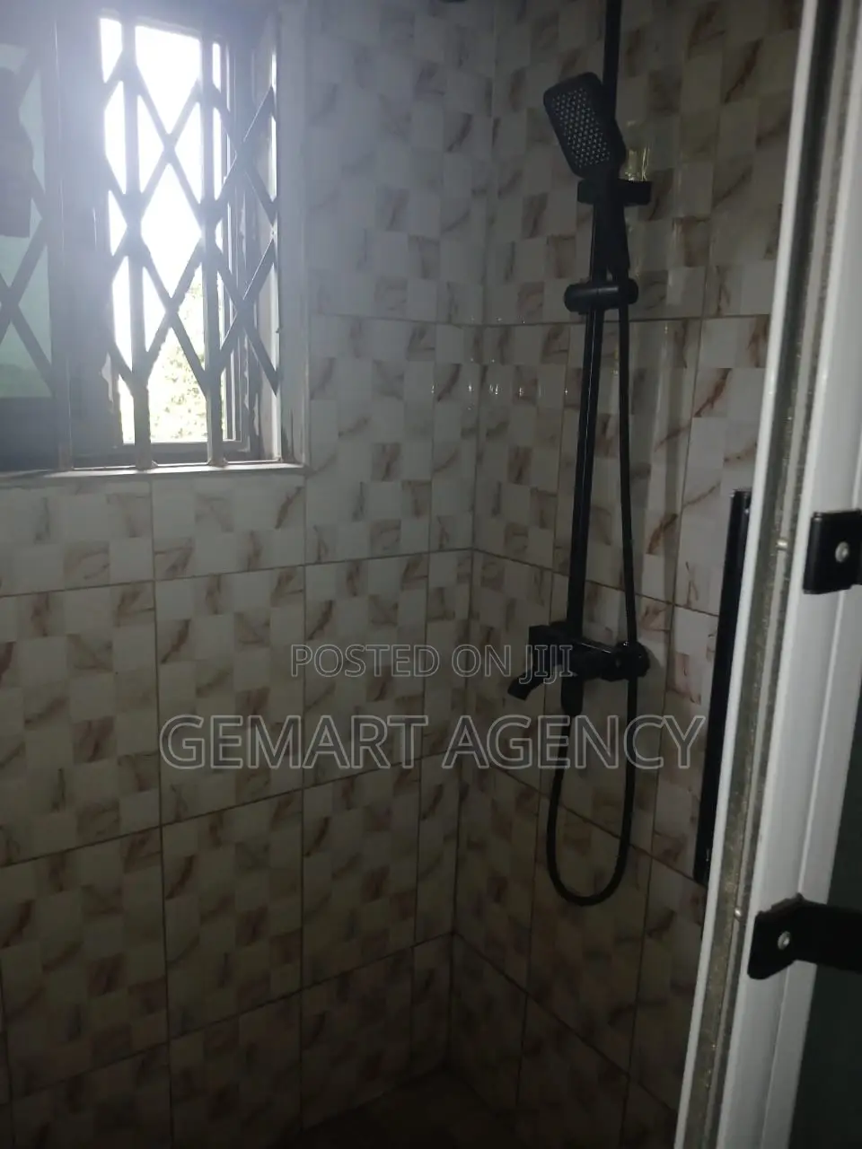 2bdrm Apartment in Taifa Arow Junction for rent
