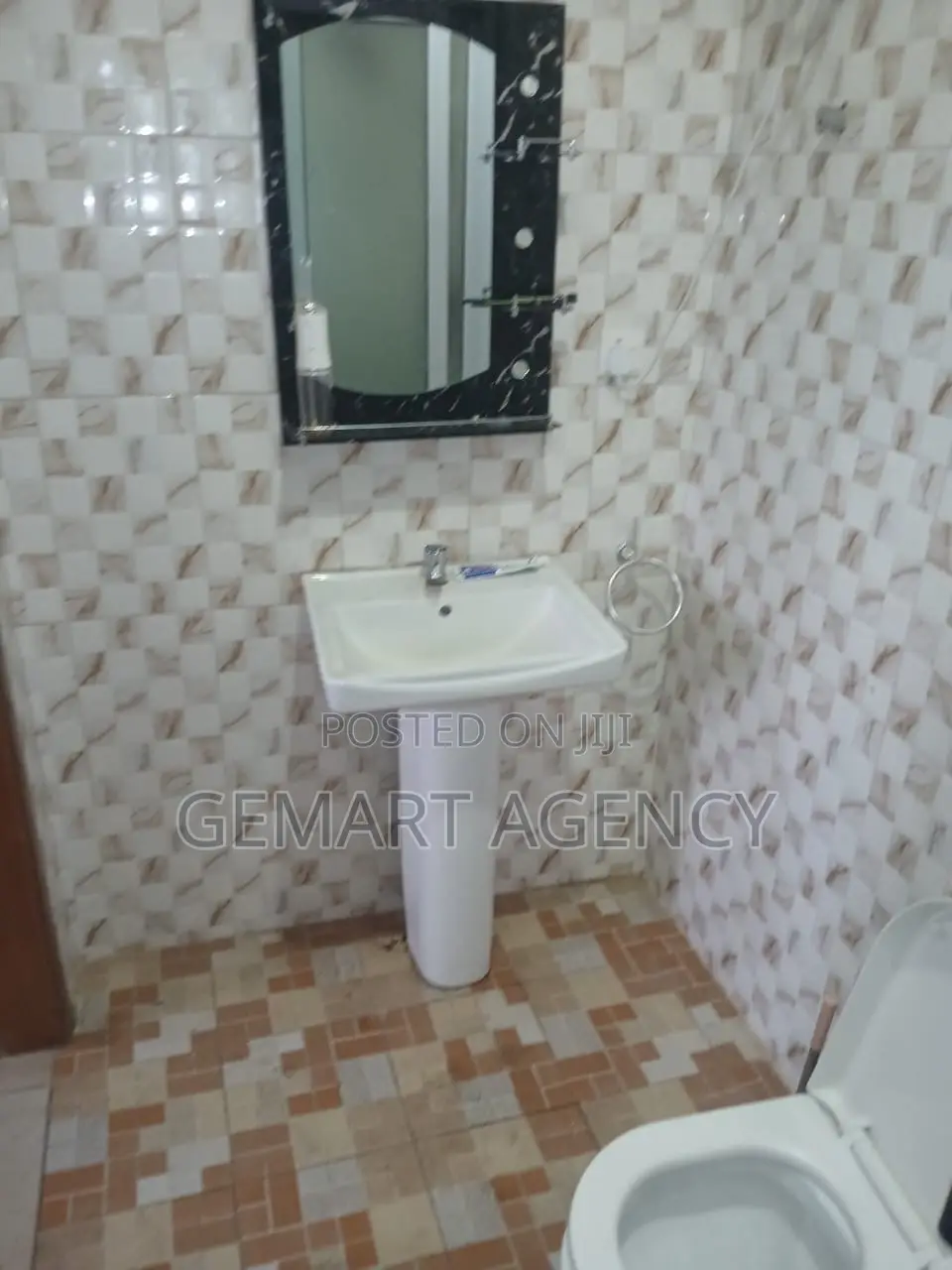 2bdrm Apartment in Taifa Arow Junction for rent
