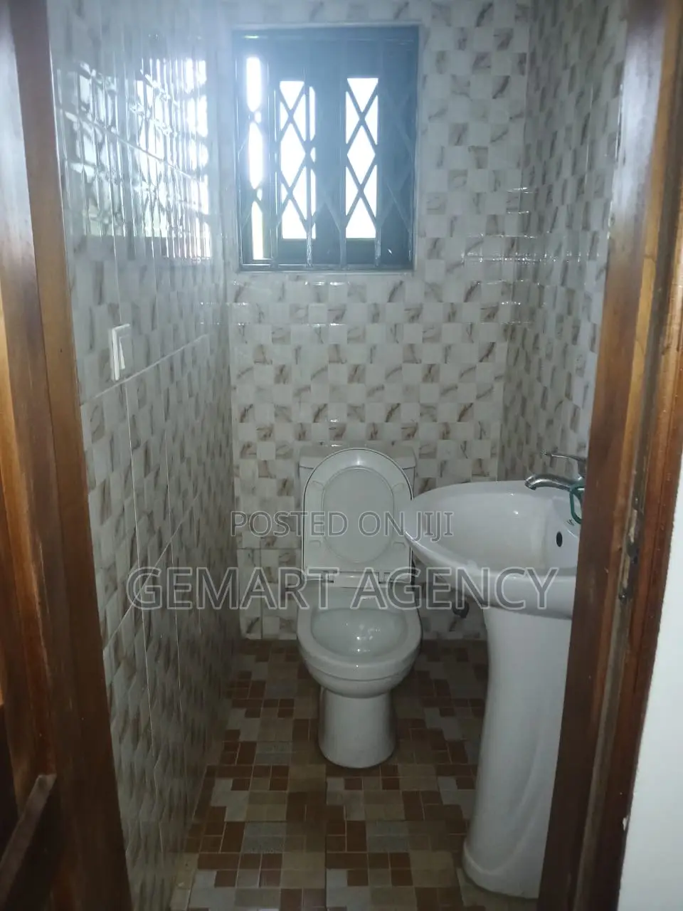 2bdrm Apartment in Taifa Arow Junction for rent