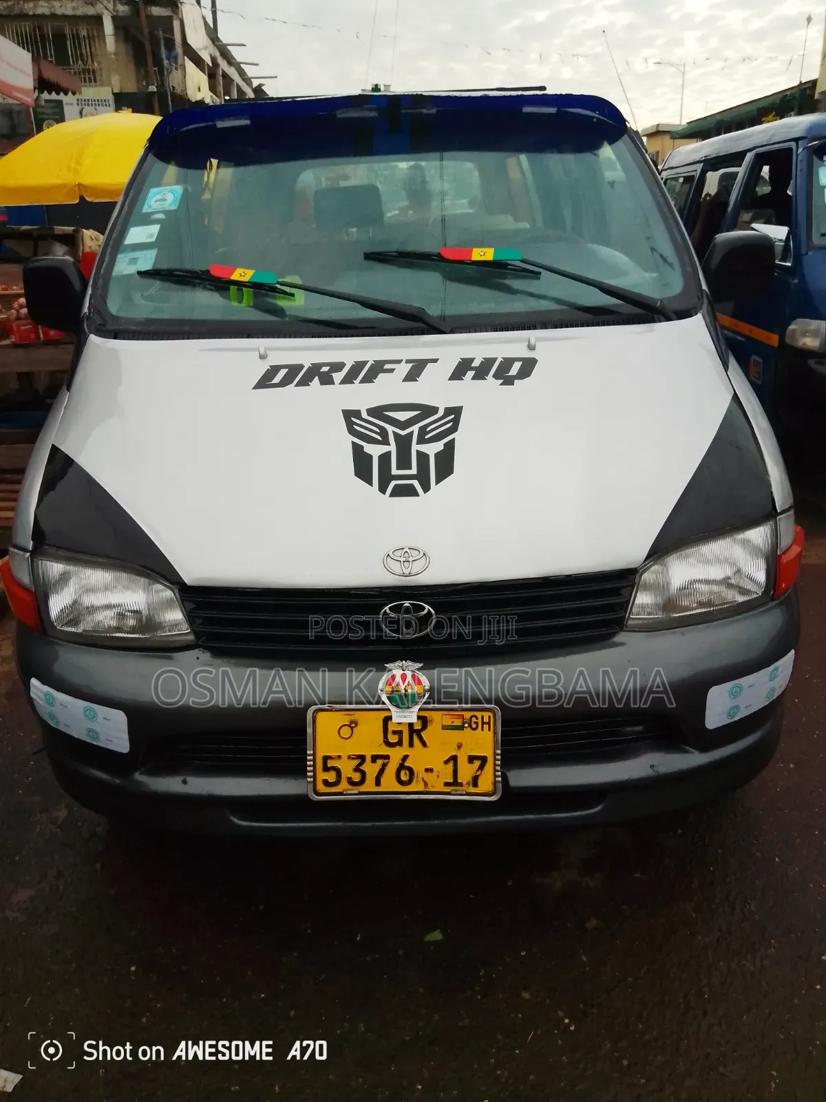Toyota HiAce 2010 Silver