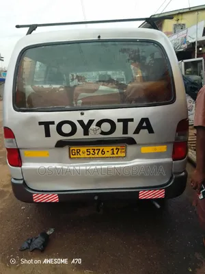 Toyota HiAce 2010 Silver