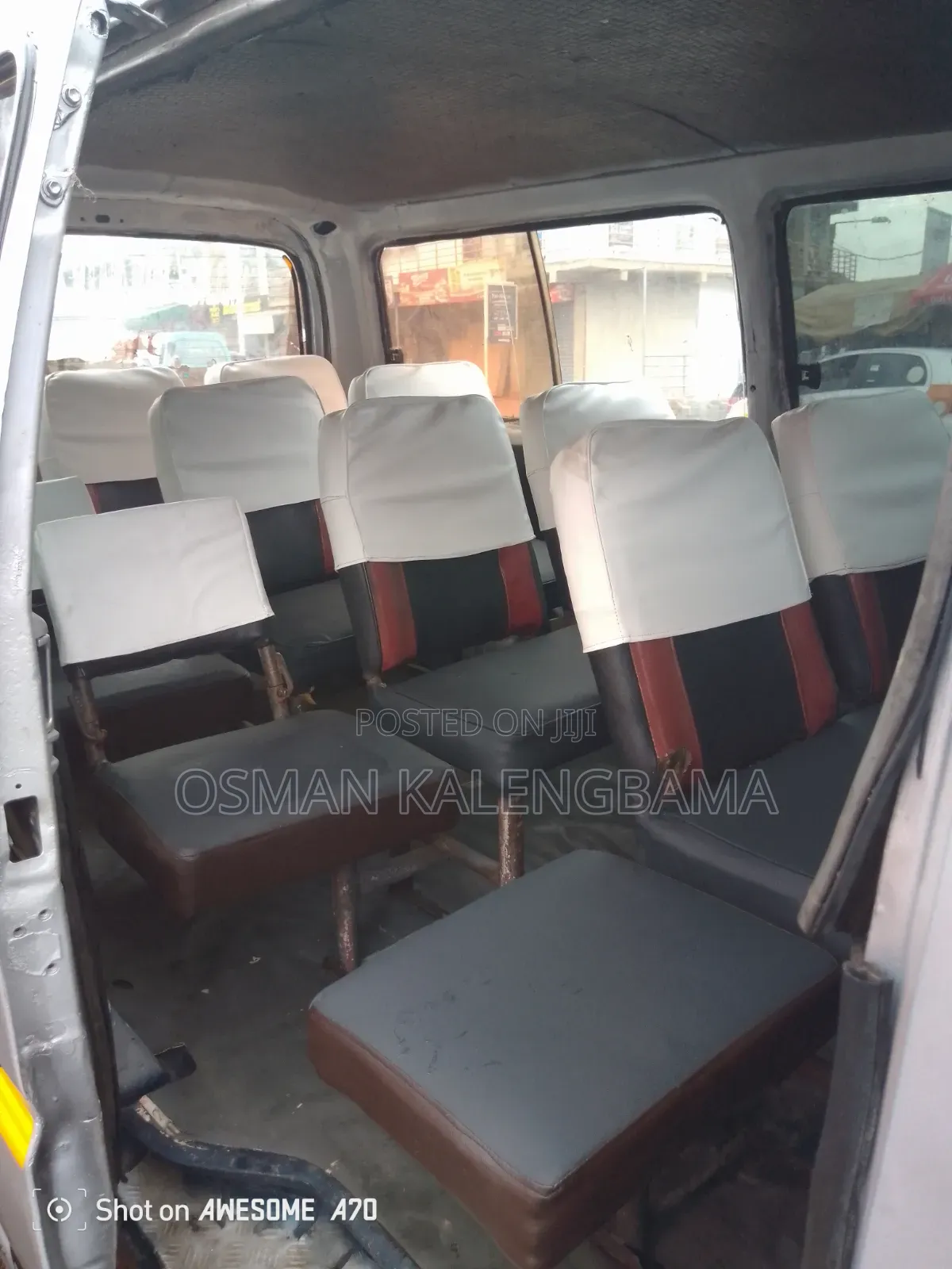 Toyota HiAce 2010 Silver
