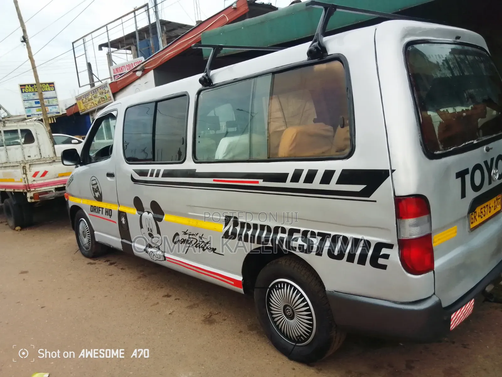 Toyota HiAce 2010 Silver